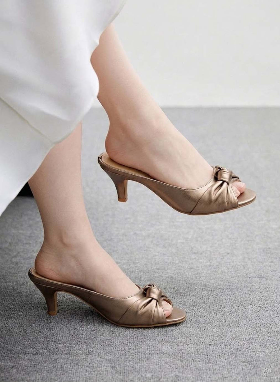 The Leaf Blossom Grey Heels