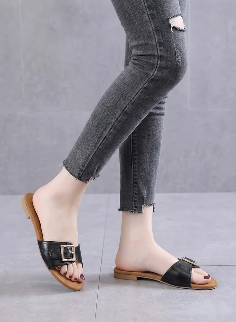 The Leaf Posh Black Flat