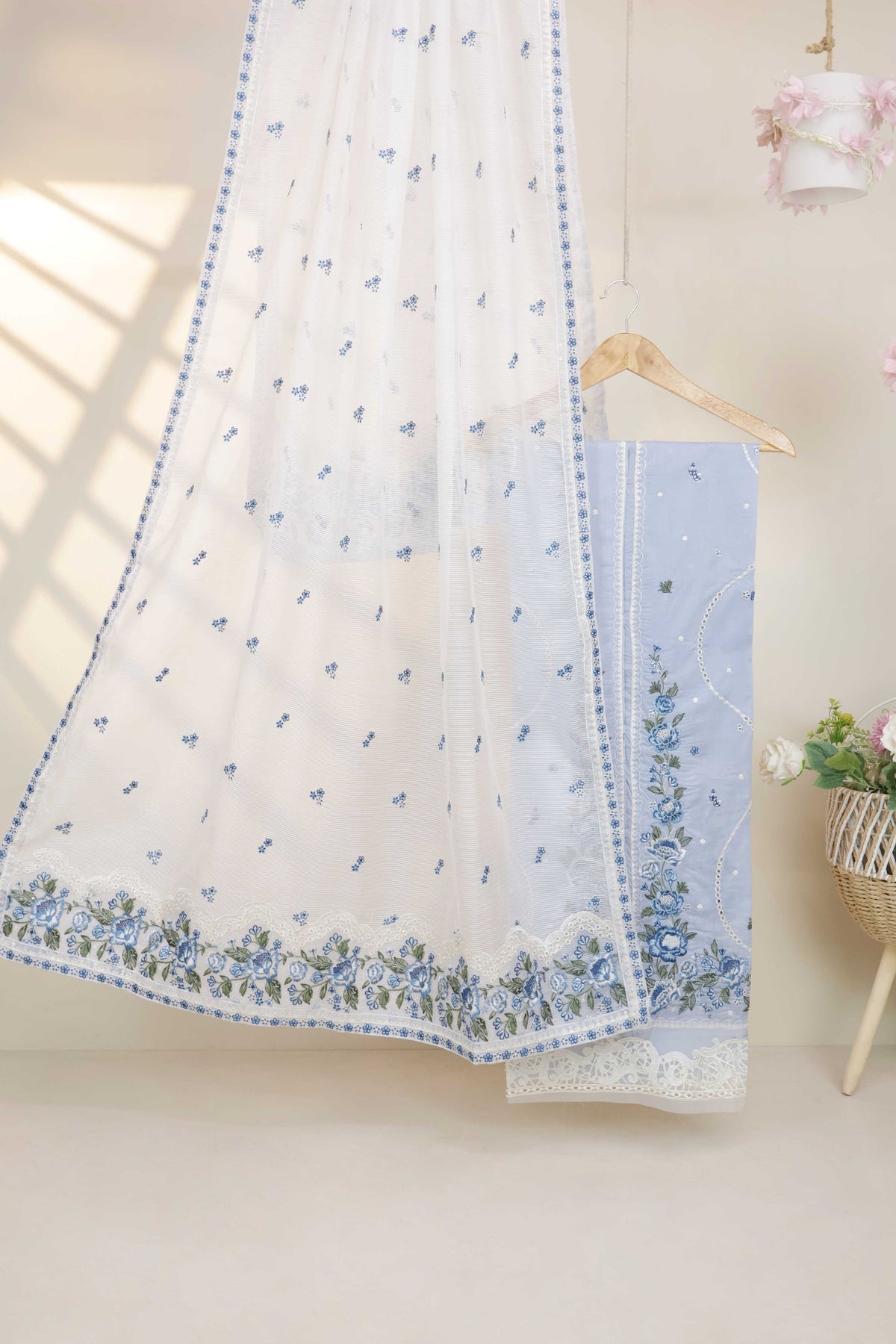 Hafiz Clothing 3 piece Luxury Lawn Embroidered Suit